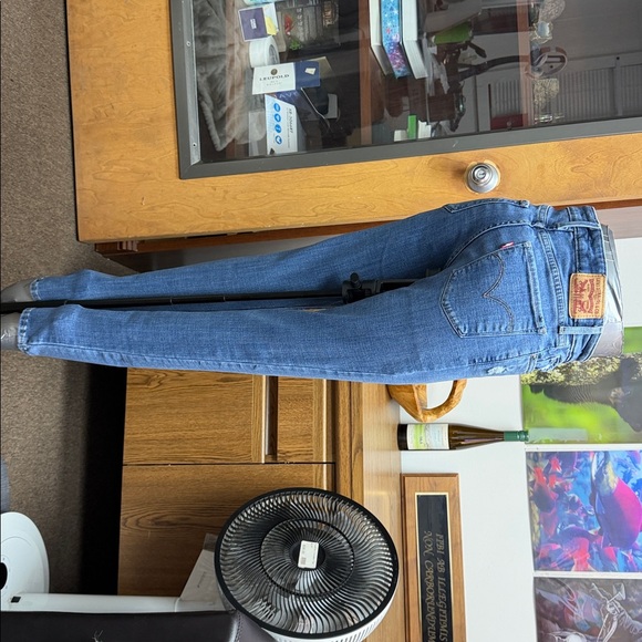 Levi’s Skinny Jeans Medium Wash Stretch Denim Women’s Size 27 - Picture 6 of 6